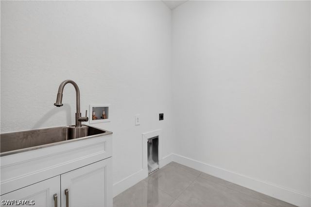 392 Charwood AVE S, Lehigh Acres, FL 33974