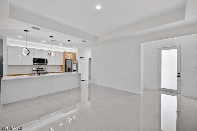 392 Charwood AVE S, Lehigh Acres, FL 33974