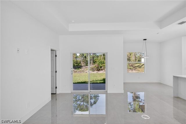 392 Charwood AVE S, Lehigh Acres, FL 33974
