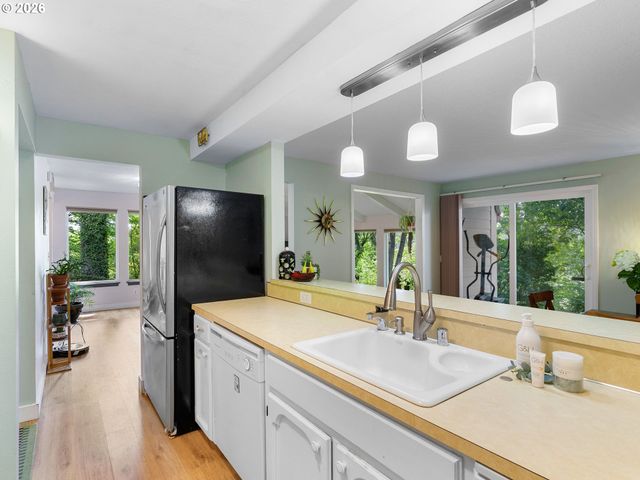 5719 Ne HAZEL DELL Ave H, Vancouver, WA 98663