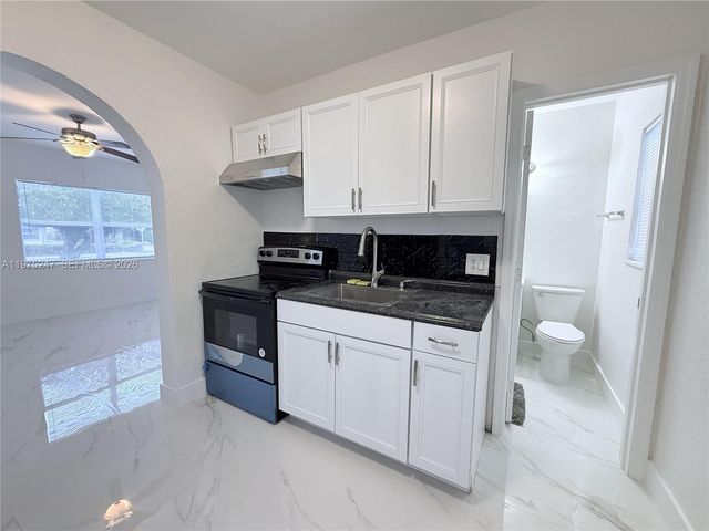1625 S Federal Highway, Lake Worth, FL 33460