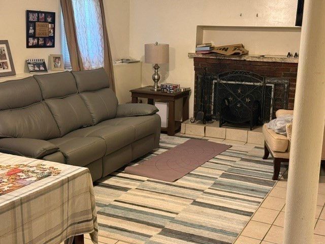 91 Drew Ave, Brockton, MA 02302