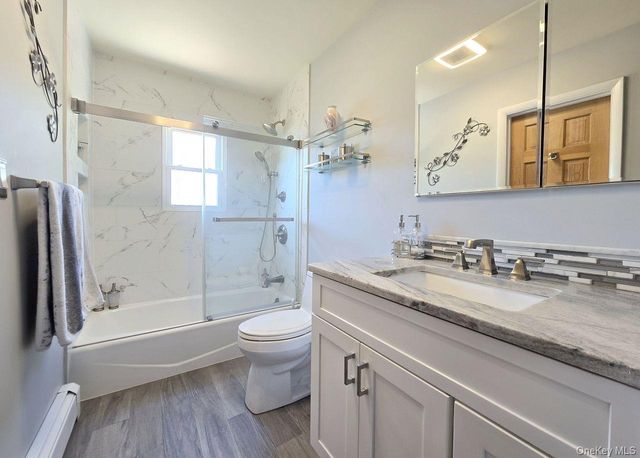76 Webster Avenue, Ronkonkoma, NY 11779