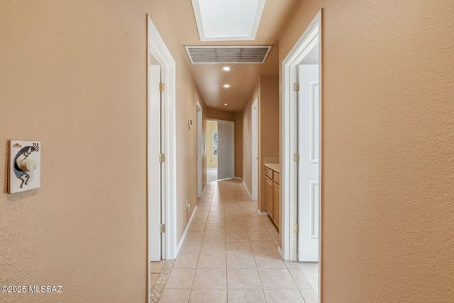 1550 W Dusk Glow Loop, Tucson, AZ 85704