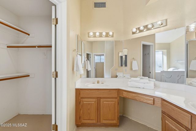 1550 W Dusk Glow Loop, Tucson, AZ 85704