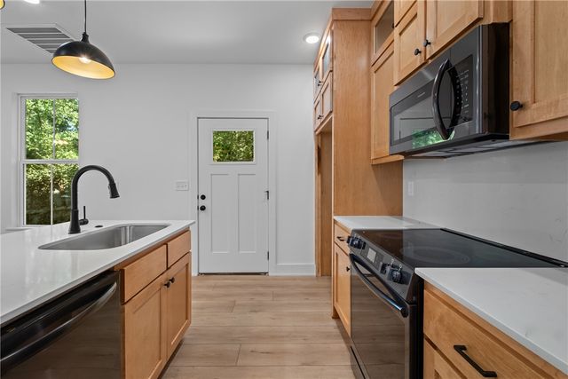 576 Willow Avenue 1, Fayetteville, AR 72701