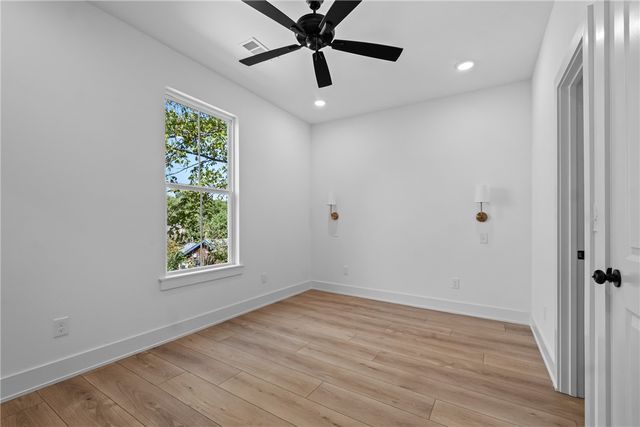 576 Willow Avenue 1, Fayetteville, AR 72701