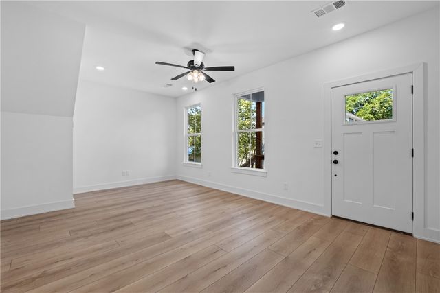 576 Willow Avenue 1, Fayetteville, AR 72701