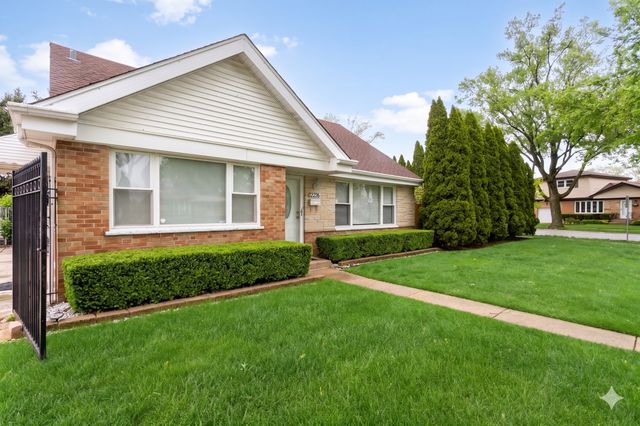 11226 Mandel Avenue, Westchester, IL 60154