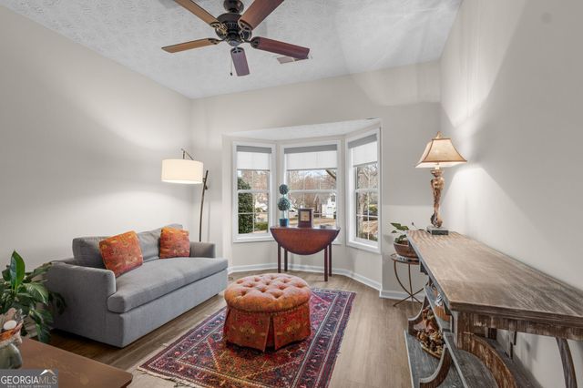 2021 Crestview Way, Woodstock, GA 30188