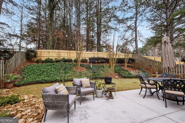 2021 Crestview Way, Woodstock, GA 30188