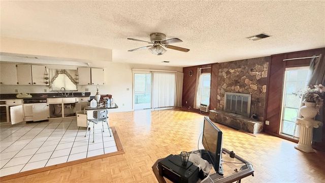 1406 MEADOW DRIVE NE, Winter Haven, FL 33881