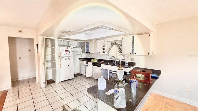 1406 MEADOW DRIVE NE, Winter Haven, FL 33881