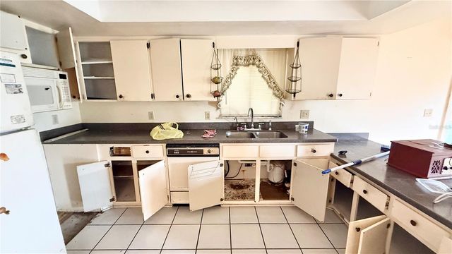 1406 MEADOW DRIVE NE, Winter Haven, FL 33881