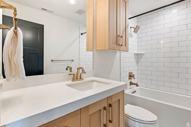 11 E CROSS HILL LN, Sandy, UT 84092