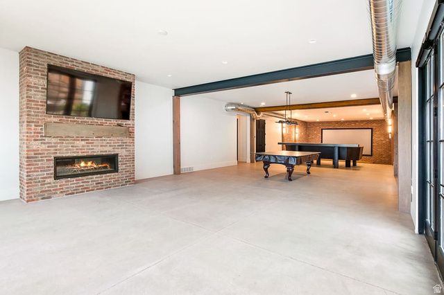 11 E CROSS HILL LN, Sandy, UT 84092