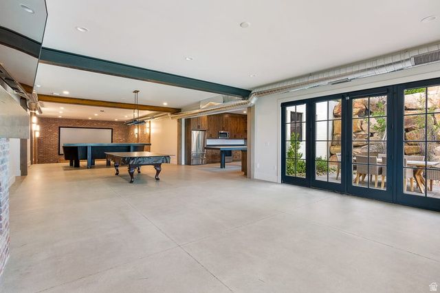 11 E CROSS HILL LN, Sandy, UT 84092
