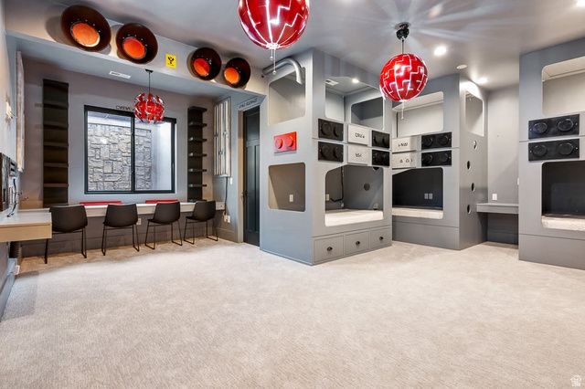 11 E CROSS HILL LN, Sandy, UT 84092