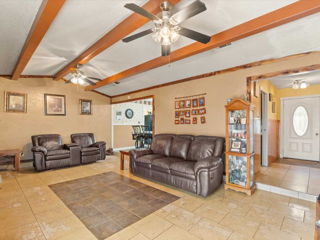 571 County Road 2215, Daingerfield, TX 75638