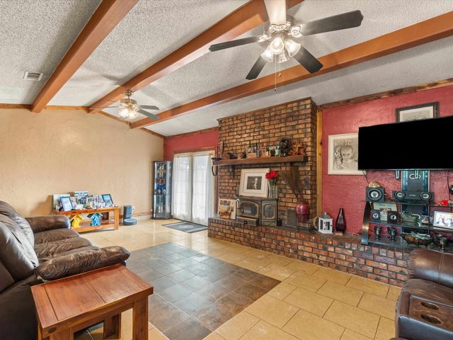 571 County Road 2215, Daingerfield, TX 75638