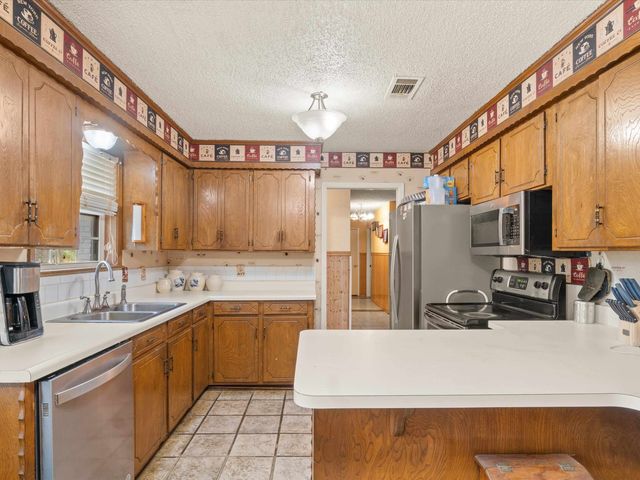 571 County Road 2215, Daingerfield, TX 75638