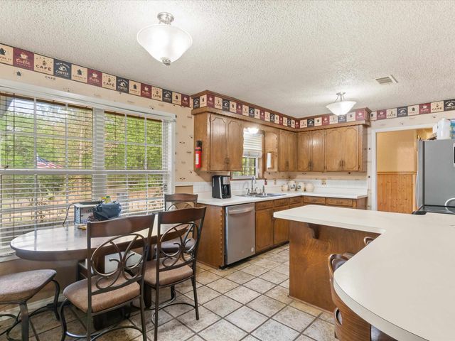 571 County Road 2215, Daingerfield, TX 75638