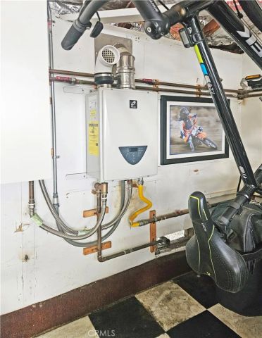 17612 Wrightwood Lane, Huntington Beach, CA 92649