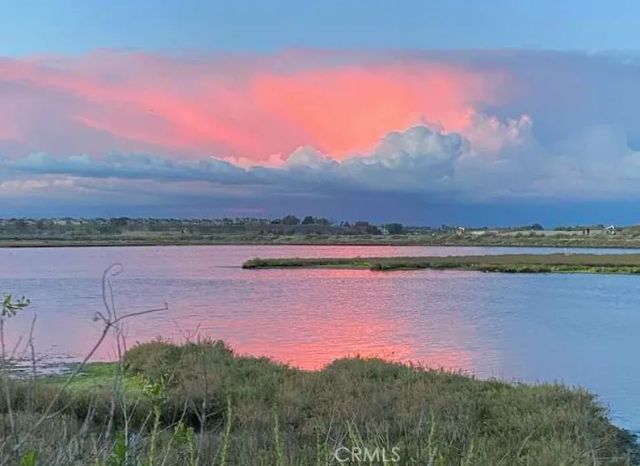 17612 Wrightwood Lane, Huntington Beach, CA 92649