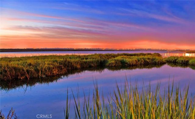 17612 Wrightwood Lane, Huntington Beach, CA 92649