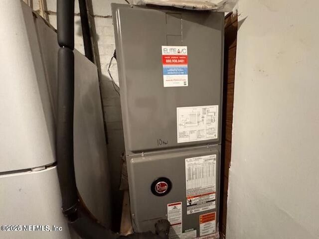 36 VELVET Drive, Jacksonville, FL 32220