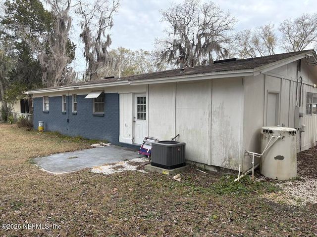 36 VELVET Drive, Jacksonville, FL 32220