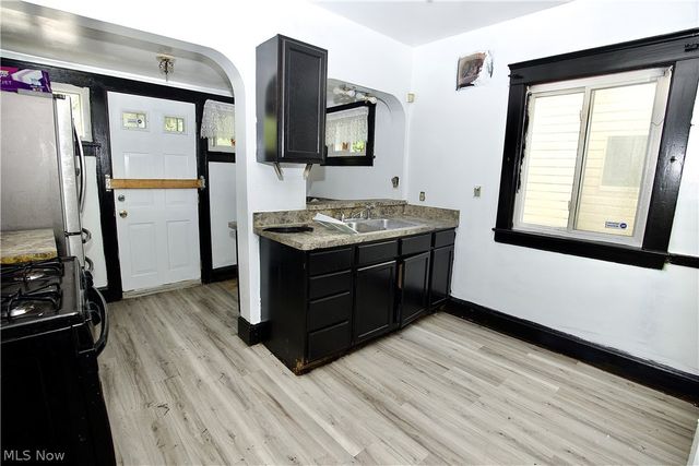 9501 Yale Avenue, Cleveland, OH 44108