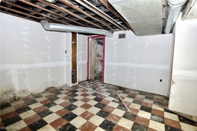 9501 Yale Avenue, Cleveland, OH 44108