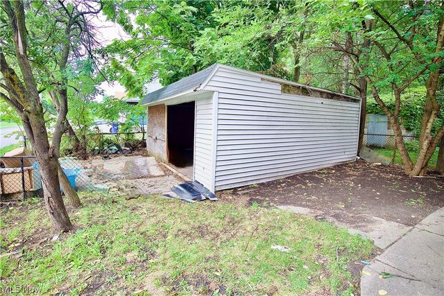 9501 Yale Avenue, Cleveland, OH 44108