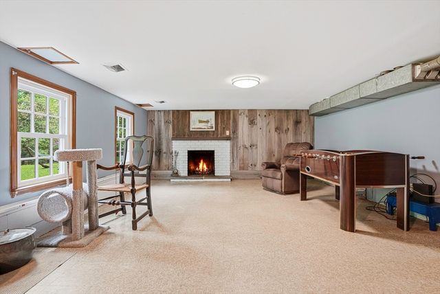 238 South St, Douglas, MA 01516