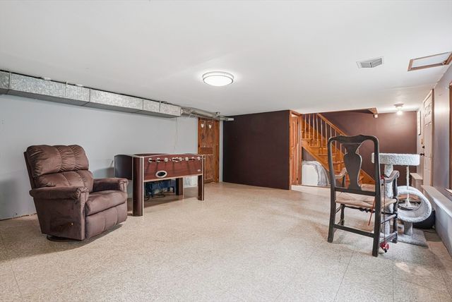 238 South St, Douglas, MA 01516