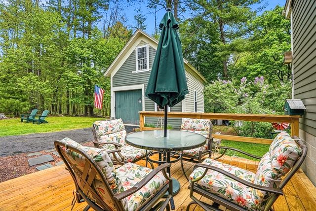 238 South St, Douglas, MA 01516
