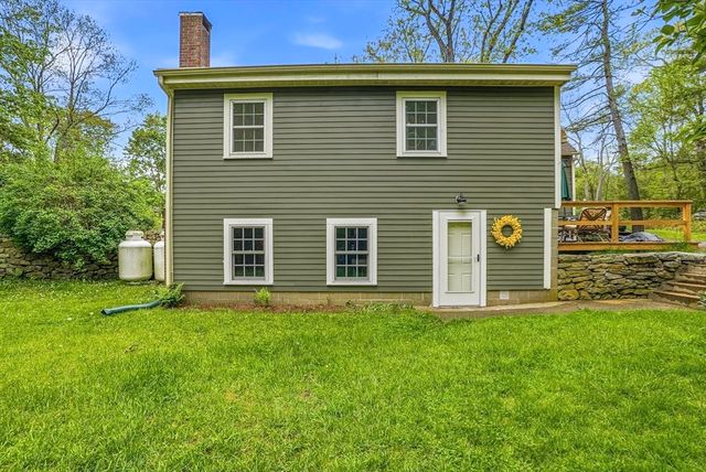 238 South St, Douglas, MA 01516