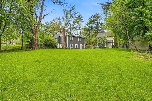 238 South St, Douglas, MA 01516