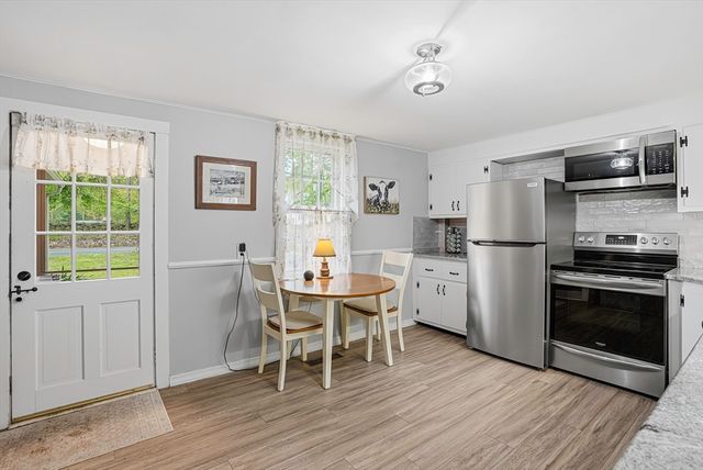 238 South St, Douglas, MA 01516