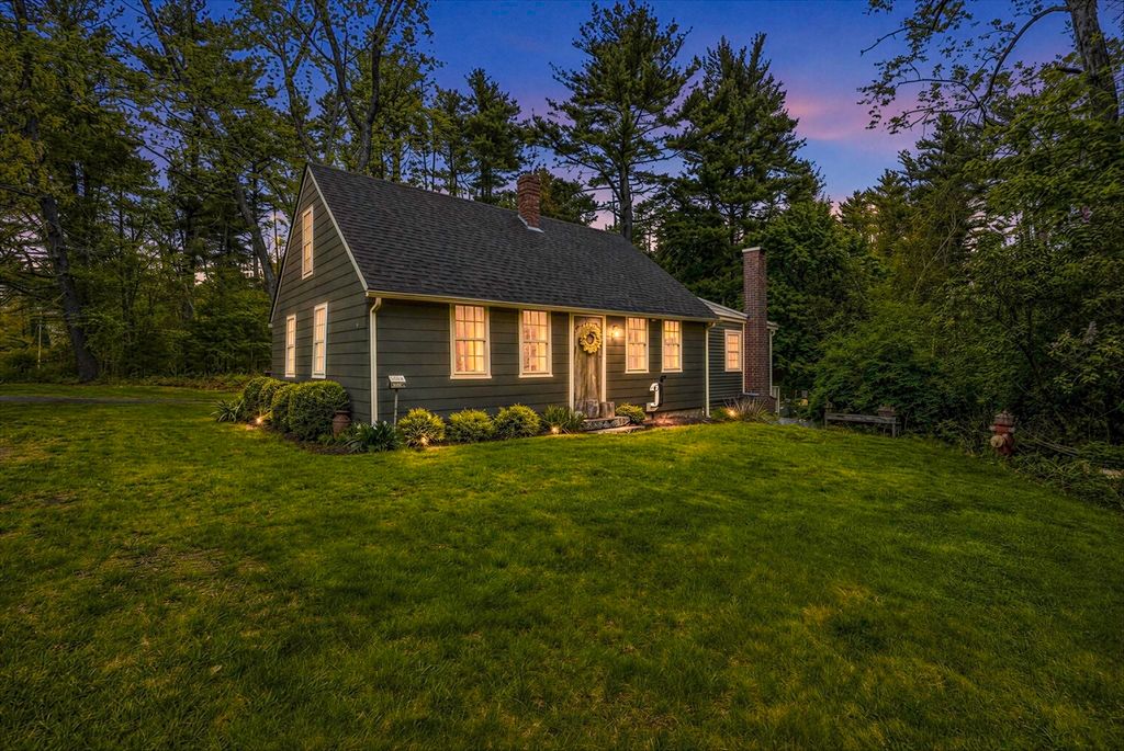 238 South St, Douglas, MA 01516