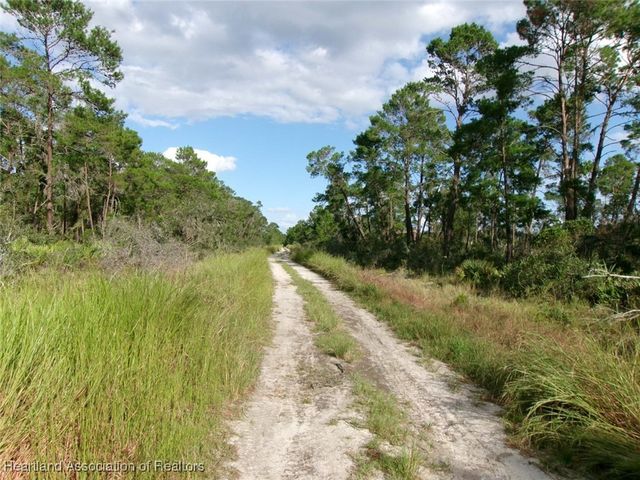 485 Wayside Avenue, Sebring, FL 33872