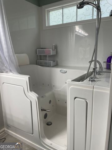 1508 Liberty Expressway SE, Albany, GA 31705