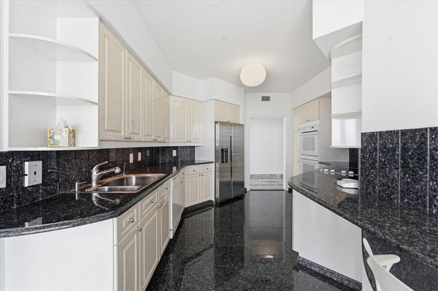 3100 N Ocean Boulevard 2208, Fort Lauderdale, FL 33308