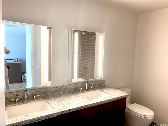 1001 Queen Street 3204, Honolulu, HI 96814