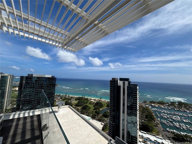 1001 Queen Street 3204, Honolulu, HI 96814