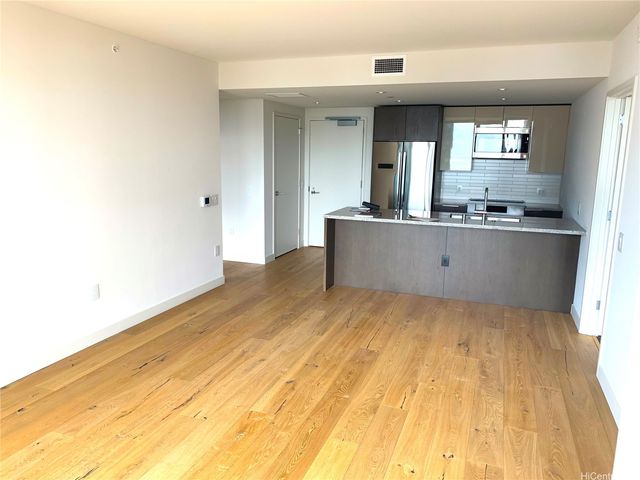 1001 Queen Street 3204, Honolulu, HI 96814