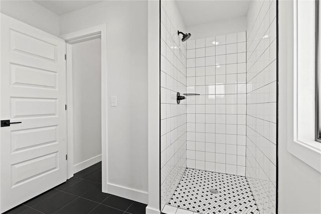 22615 W 87th Terrace, Lenexa, KS 66227