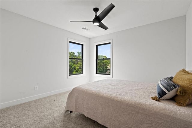 22615 W 87th Terrace, Lenexa, KS 66227