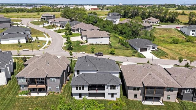 22615 W 87th Terrace, Lenexa, KS 66227